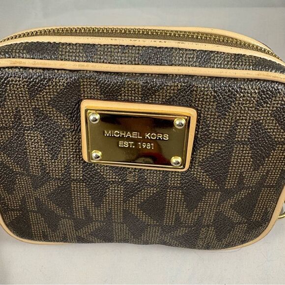 MICHAEL KORS Brown Logo Crossbody Bag with Gold-Tone Hardware - Picture 2 of 9